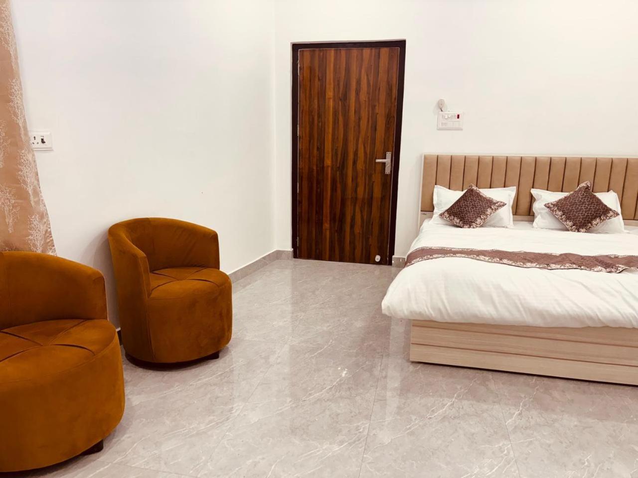 Shri Ram Darbar Hotel Ayodhya Luaran gambar