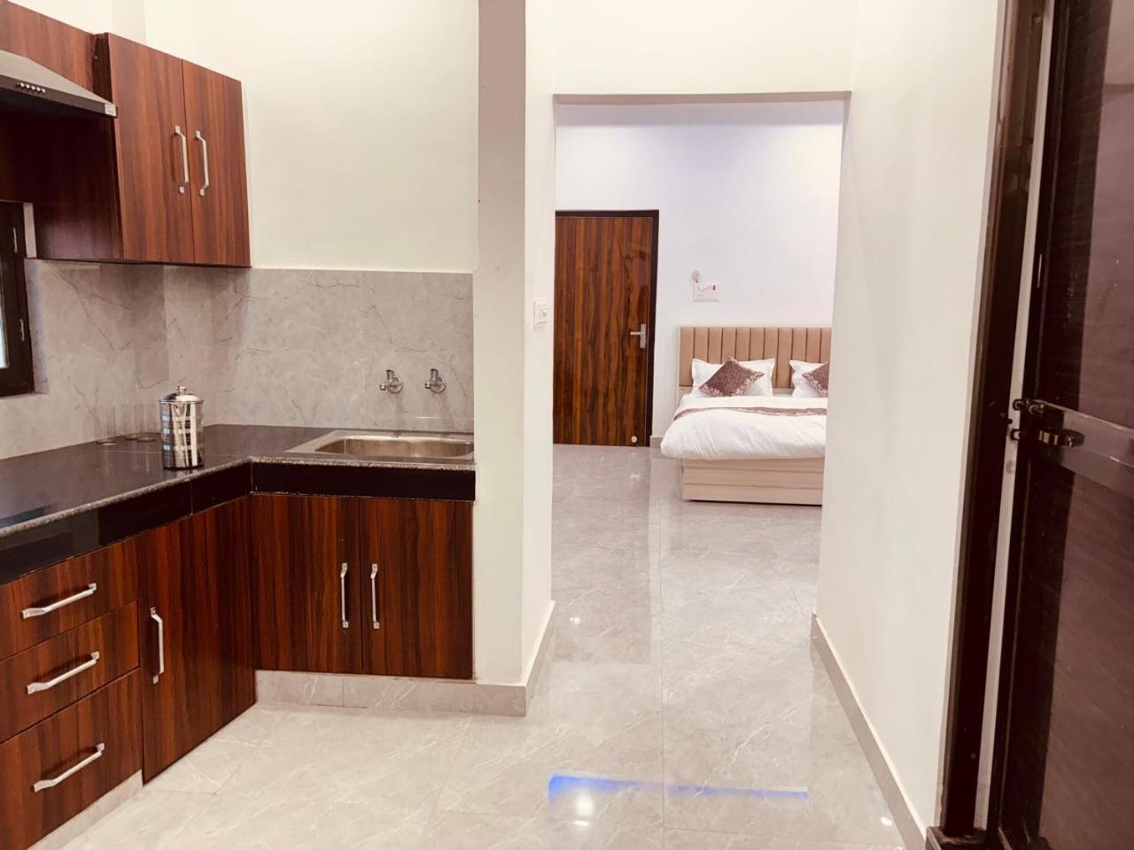 Shri Ram Darbar Hotel Ayodhya Luaran gambar