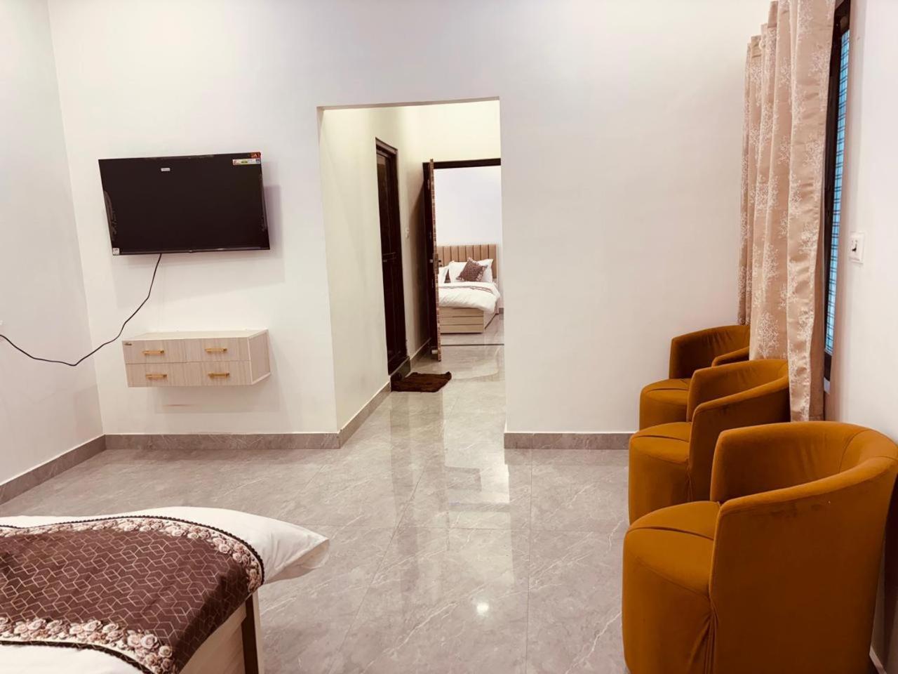 Shri Ram Darbar Hotel Ayodhya Luaran gambar