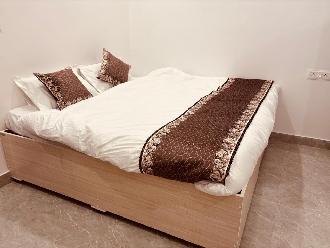 Shri Ram Darbar Hotel Ayodhya Luaran gambar