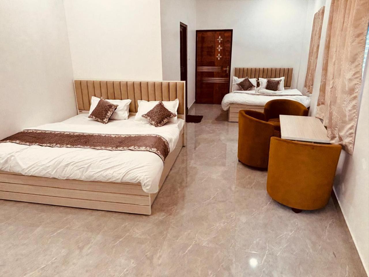 Shri Ram Darbar Hotel Ayodhya Luaran gambar