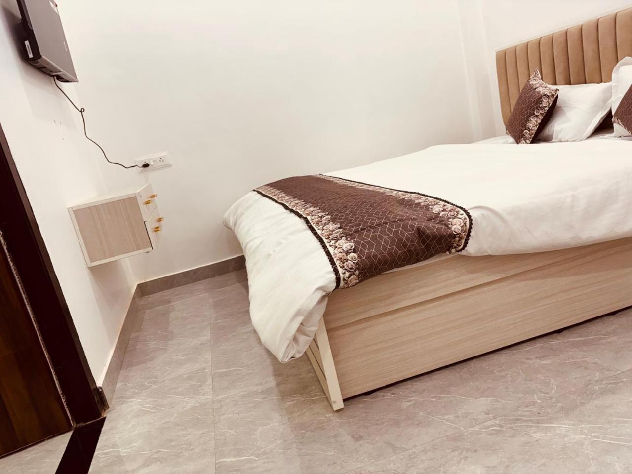 Shri Ram Darbar Hotel Ayodhya Luaran gambar